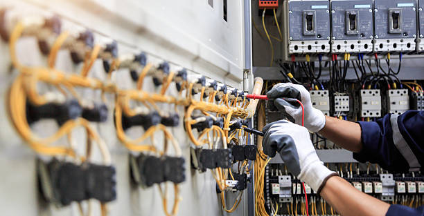 Professional Electrician technician working in White Meadow Lake, NJ